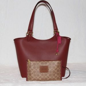 ❤️ Coach Day Tote with Pouch Leather Shoulder Bag Cherry Red NWT
